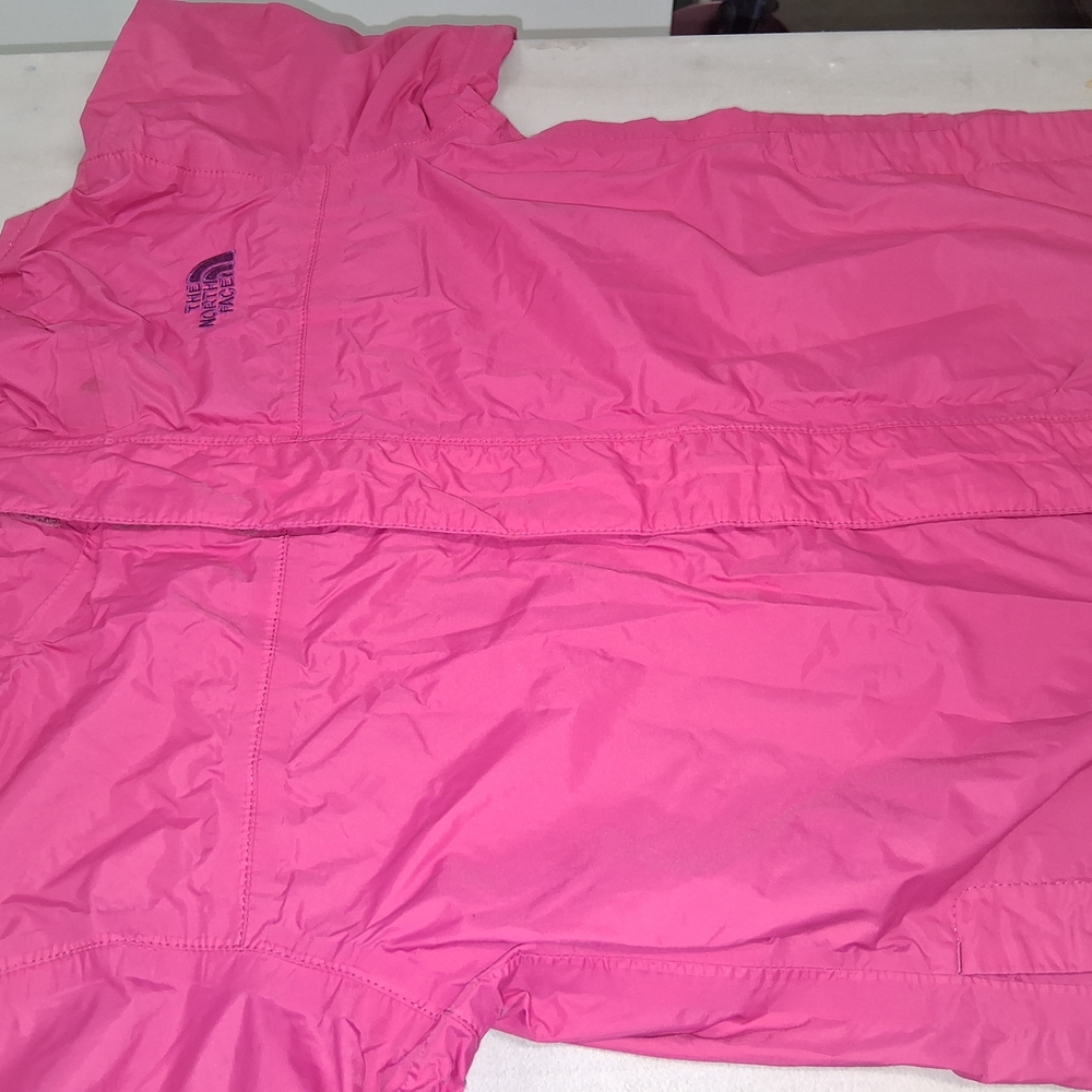 The North Face Girls Hooded Jacket - Picture 2 of 7